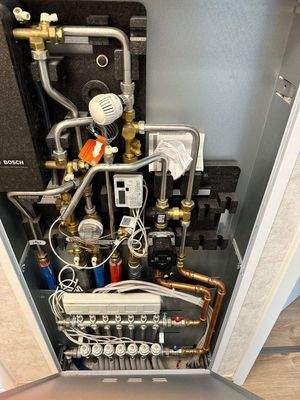 Steuerung Fußbodenheizung Wohnung.jpeg