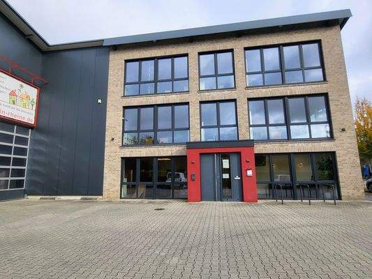 !Außenansicht 3 Eingang.jpg