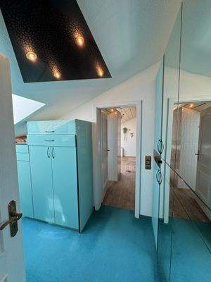 Ankleidezimmer Richtung Bad