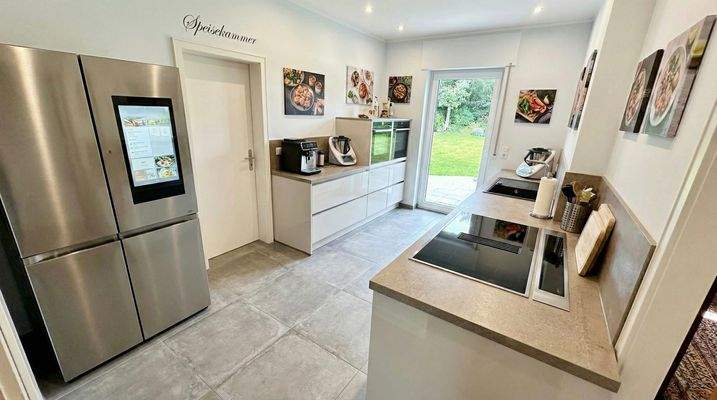 Küche digital eingerichtet