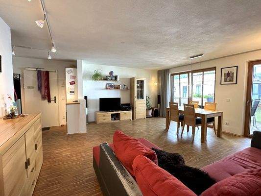 Wohn- und Essbereich