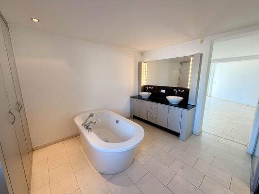 OG - Badezimmer Bild 2