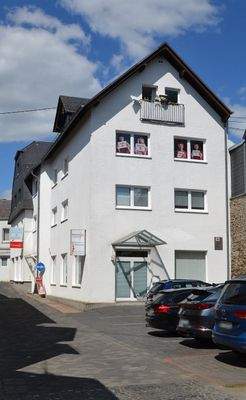 EG rechts: Nebeneingang Büro/Praxis