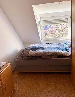 Schlafzimmer 2, unten