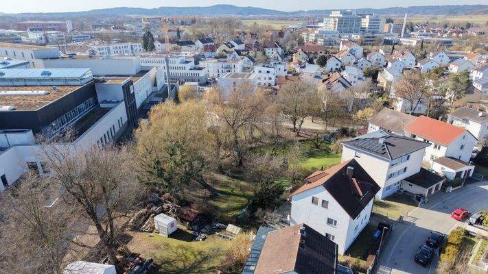 Großes Grundstück mit ca. 1.087 m²