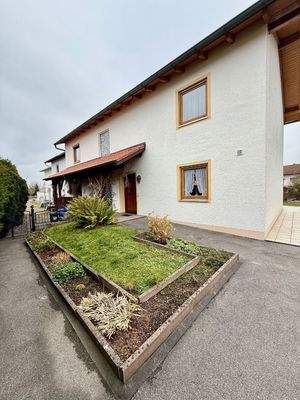 Hausansicht Haustüren