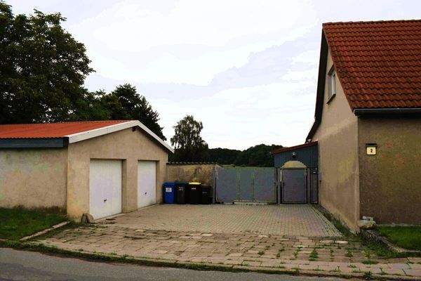 Ansicht Hofzufahrt u. Doppelgarage