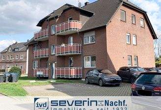 Attraktive Dachgeschosswohnung mit 2 Balkonen