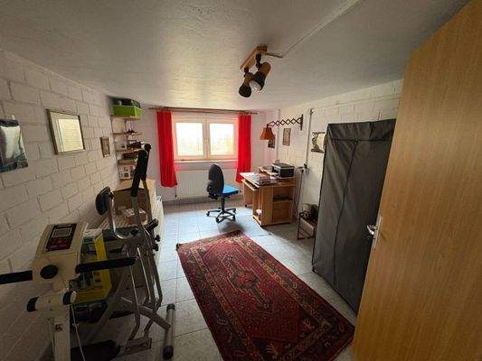 UG-Arbeitszimmer