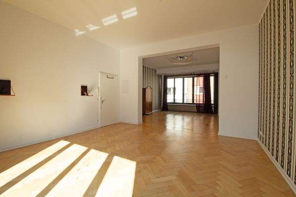 1.Obergeschoss Schlaf-u Ankleidezimmer.jpg