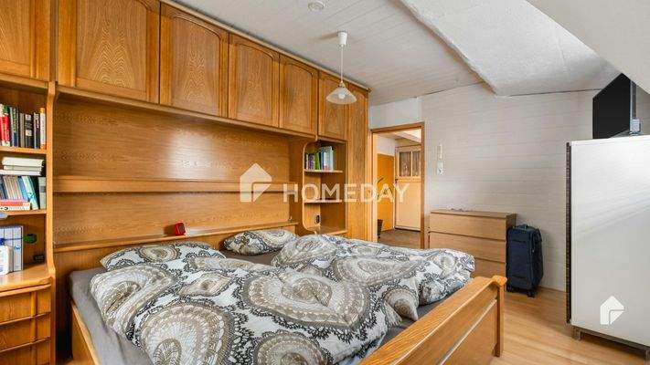 1. OG Schlafzimmer 2