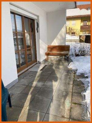 Terrasse mit Gartenanteil