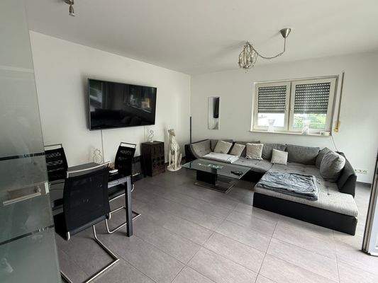 Wohnzimmer - Zugang zur Dachterrasse