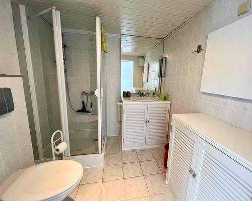 Bad in Bürogebäude