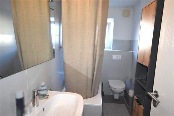 WE16 1.OG Badezimmer