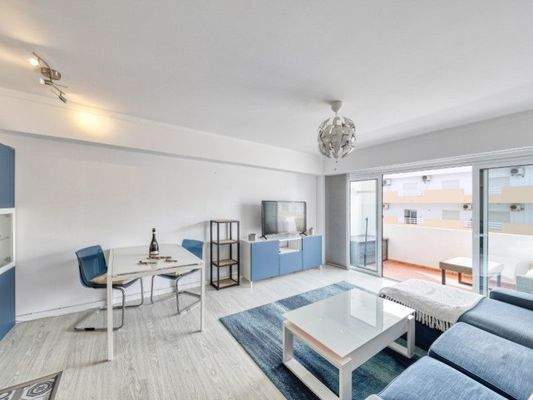 Cluttons Algarve - Immobilien - Apartment T2 Quarteira - Meerblick - Wohnzimmer