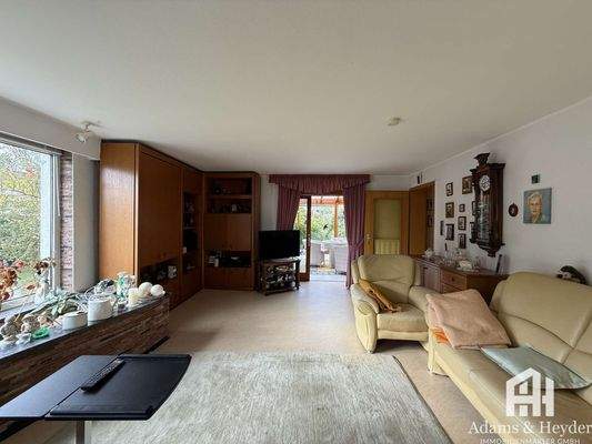 Wohnzimmer Hinterhaus Bild 2