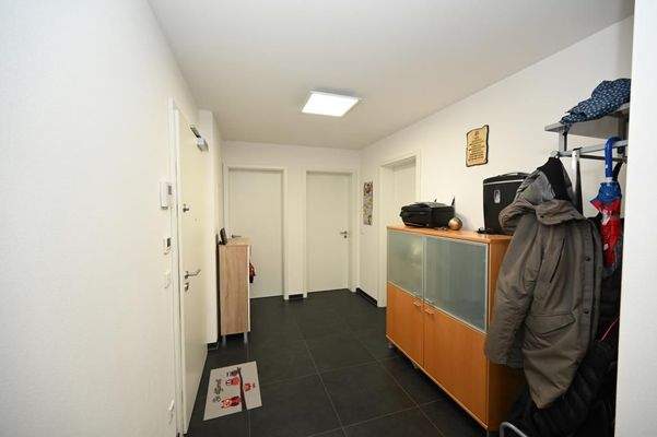 Geräumige Garderobe