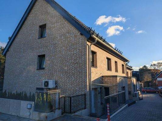 WhatsApp Image 2025-11-25 at 11.47.13