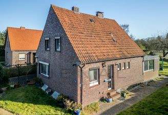 Hausansicht mit Eingang
