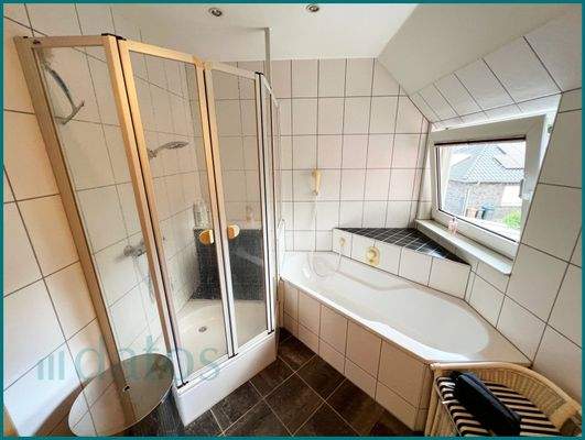15 Badezimmer OG