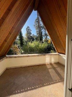 Loggia mit Blick in den Garten OG