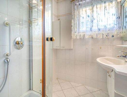 HP5-3-Zimmer-Wohnung-Herrnau-Badezimmer