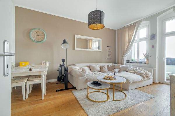 Großzügiger Wohn- und Essbereich