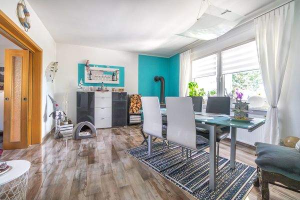 EG Esszimmer mit Kamin