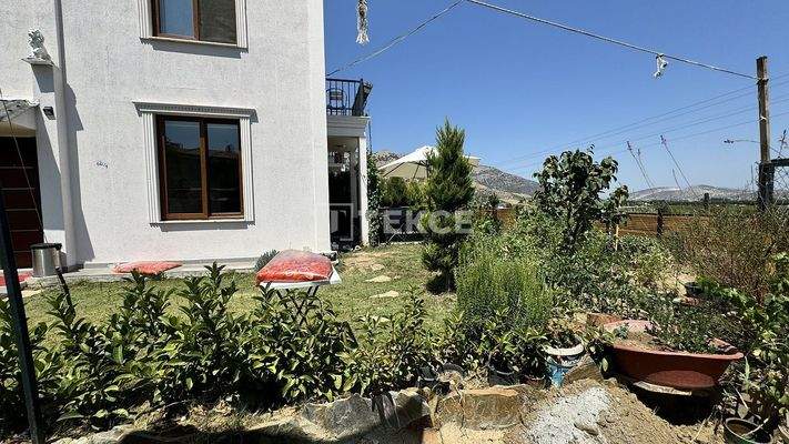Furnished Villa with Garden in İzmir Selçuk