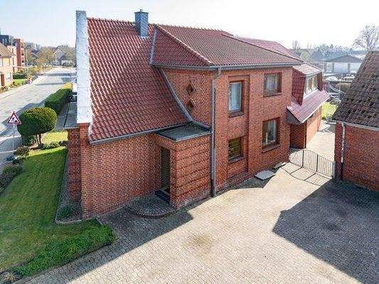 Ansicht Wohnhaus mit Anbau 