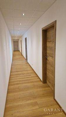 Flur Verwaltungstrakt