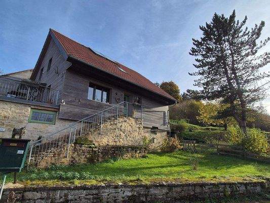 Frontansicht Haupthaus Wohnung Nr. 1.jpg