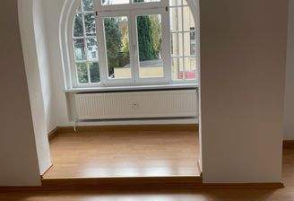 Wohnzimmer mit Erker