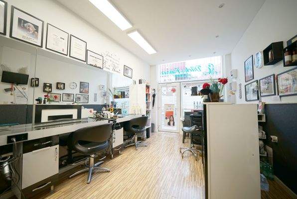 EG hinten Friseur Salon II