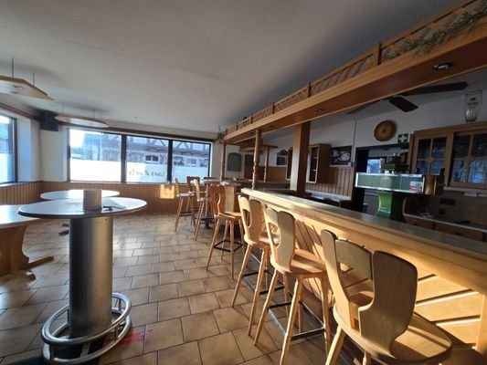Sitzfläche an der Theke