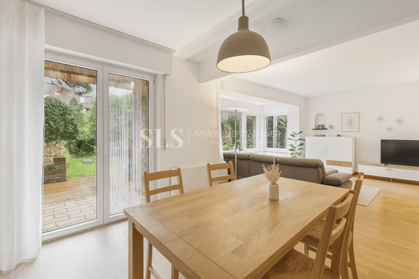 Wohn-Essbereich (KI generiert)