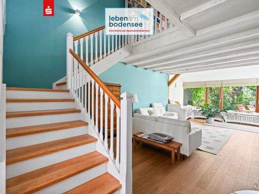 Treppenaufgang ins Obergeschoss