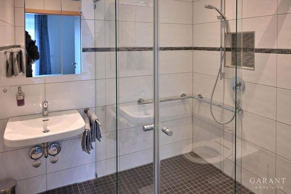 Apartmenthaus Badezimmer.