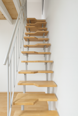 Treppe zum Dachgeschoss 