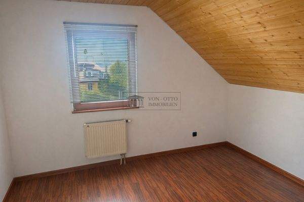 Kinderzimmer/Homeoffice