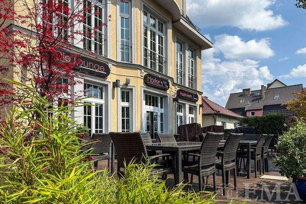 Blick auf die Gastro-Terrasse
