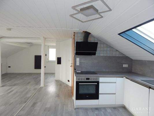 Wohnzimmer mit Küche