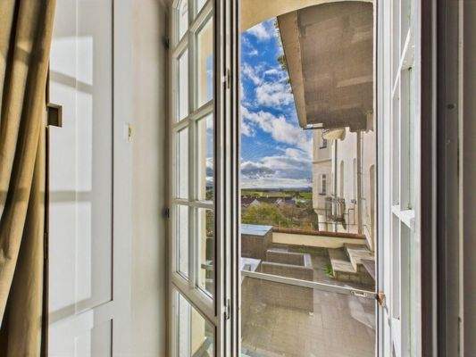 Blick auf Süd Terrasse vom Schlafzimmer