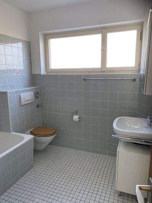 DD1E9635-5FAF-4D24-81EE-DEAA25359ECF_1_105_c