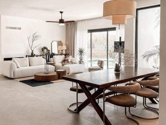 Detached Villa 100 m from the Sea in Esentepe