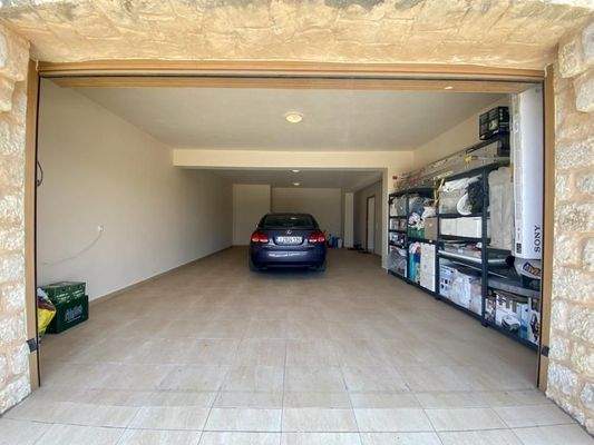 Luxusvilla zum Verkauf in Tsivaras mit Meerblick