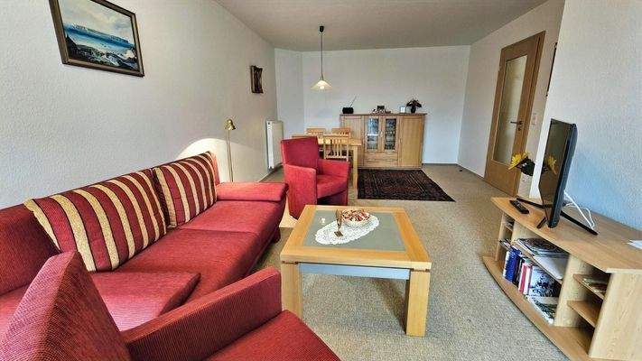 24 m² großes Wohnzimmer