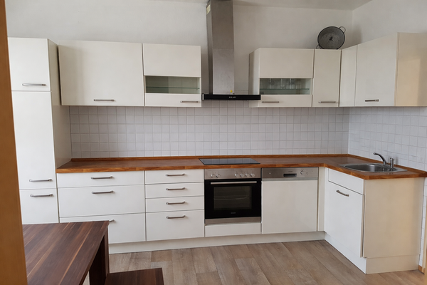 Küche Erdgeschoss - KI-optimiert