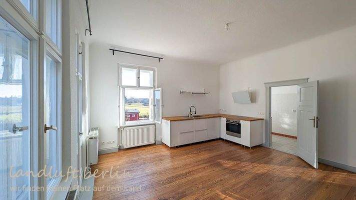 Küche oben, Blick in den HWR.jpg